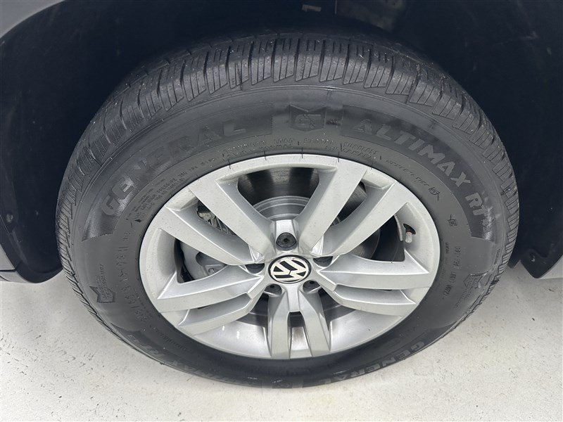 Used 2016 Volkswagen Tiguan S AWD/4WD image 15