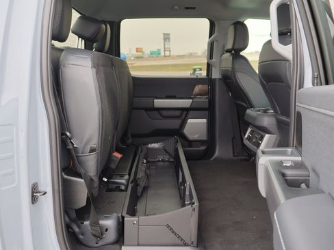 New 2026 Ford F450 Lariat w/ Chrome Package image 35