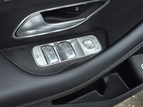 Used 2023 Mercedes-Benz GLS 450 4MATIC image 11