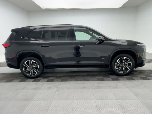 Used 2025 Buick Enclave Sport Touring image 8