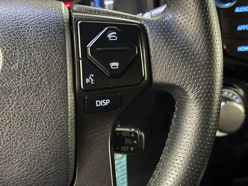 Used 2017 Toyota 4Runner TRD Pro AWD/4WD image 31