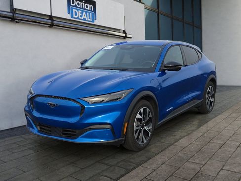 Certified 2025 Ford Mustang Mach-E Select w/ Comfort Package Lite image 7