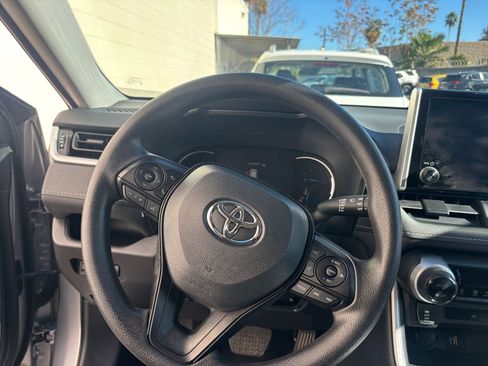 Used 2025 Toyota RAV4 LE image 34