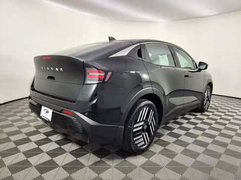 New 2026 Nissan Leaf SV+ w/ Floor Mat Package (SV+) FWD image 5
