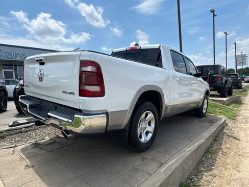 Used 2019 RAM 1500 Laramie AWD/4WD image 5