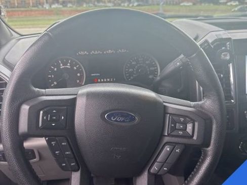 Used 2015 Ford F150 XLT w/ Equipment Group 302A Luxury image 10