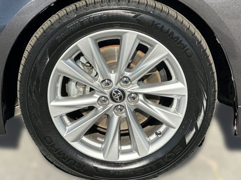 Used 2023 Toyota Corolla SE image 11