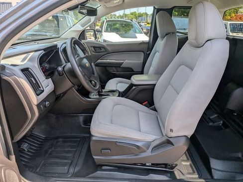 Used 2018 Chevrolet Colorado W/T RWD image 10