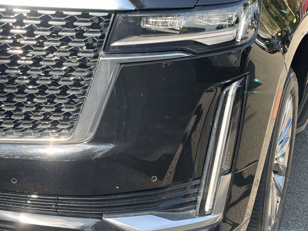 Used 2021 Cadillac Escalade ESV Premium Luxury AWD/4WD image 13