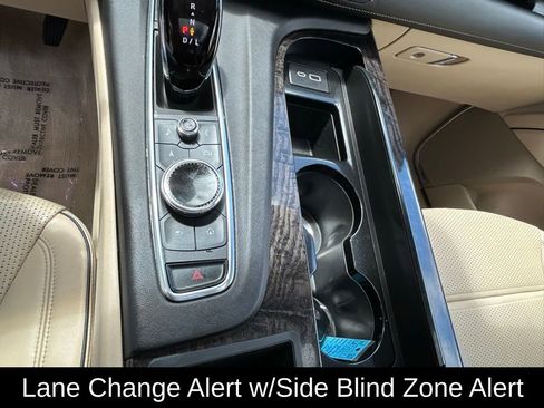 Used 2023 Cadillac Escalade Premium Luxury w/ Performance Package image 21