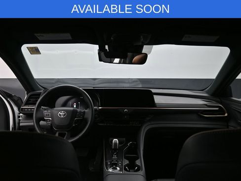 Used 2025 Toyota Crown Signia AWD/4WD image 28