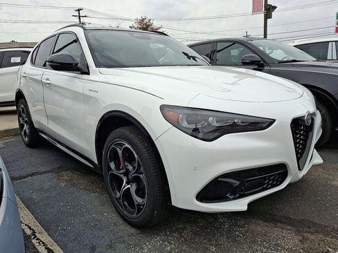New 2025 Alfa Romeo Stelvio Sprint w/ Veloce Package image 3