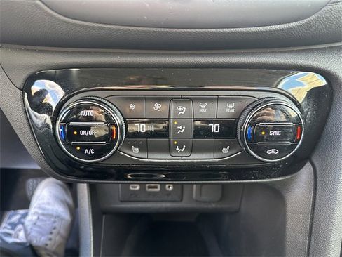 Used 2023 Buick Encore GX Select w/ Sport Touring Package image 23