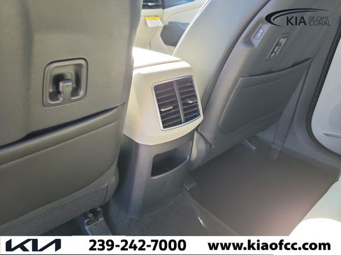 New 2026 Kia Sportage EX FWD image 13