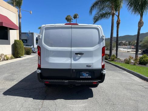 Used 2016 Ford Transit 250 130 Low Roof w/ Exterior Upgrade Package RWD image 6