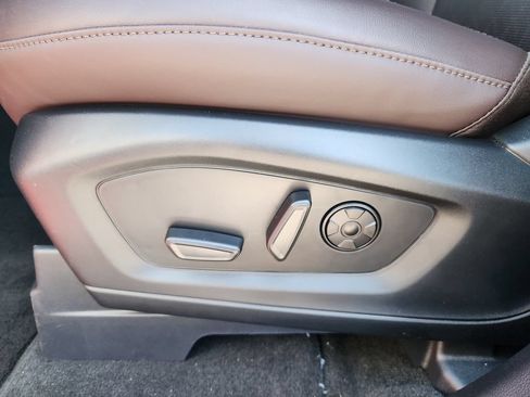 New 2026 Ford Explorer Platinum RWD image 22