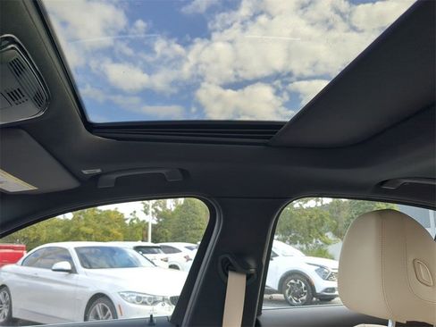 Used 2021 BMW 330i xDrive Sedan w/ Convenience Package image 21