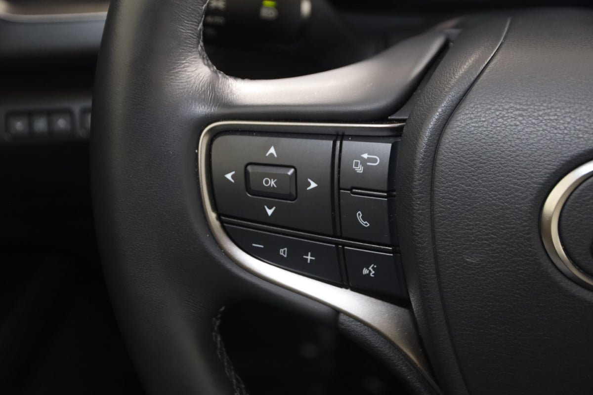 Used 2025 Lexus UX 300h FWD w/ Accessory Package (Z1) image 29