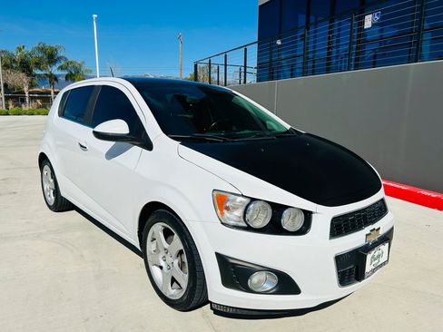 Used 2015 Chevrolet Sonic LTZ image 16