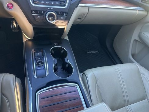 Used 2017 Acura MDX Sport Hybrid w/ Advance Pkg image 4