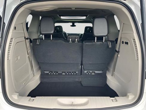 Used 2019 Chrysler Pacifica Limited FWD image 7