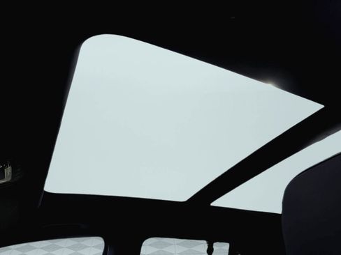 New 2025 Mercedes-Benz GLE 450 4MATIC image 12