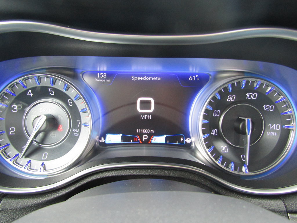 Used 2017 Chrysler 300 Limited RWD image 21