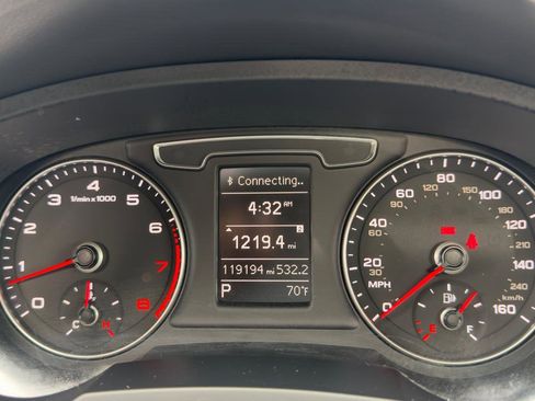 Used 2018 Audi Q3 2.0T Premium w/ Convenience Package image 37