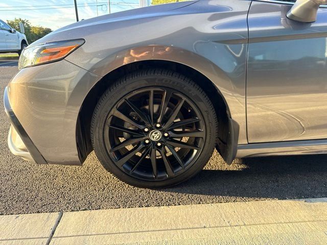 Used 2021 Toyota Camry XSE AWD/4WD image 8