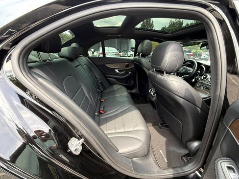 Used 2018 Mercedes-Benz C 300 Sedan image 13