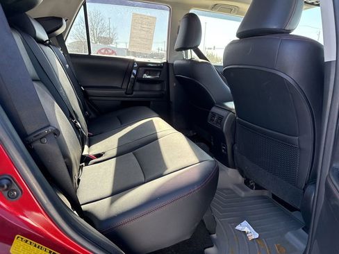 Used 2014 Toyota 4Runner Trail Premium image 15