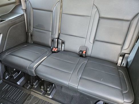 Used 2021 GMC Yukon Denali w/ Denali Ultimate Package image 32