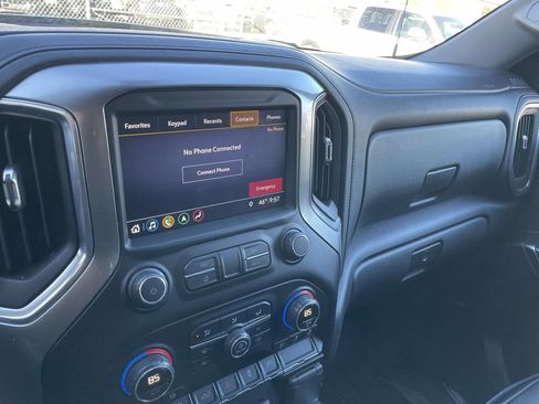 Used 2019 Chevrolet Silverado 1500 LTZ image 38