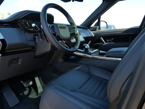 New 2026 Land Rover Range Rover Sport SV AWD/4WD image 3