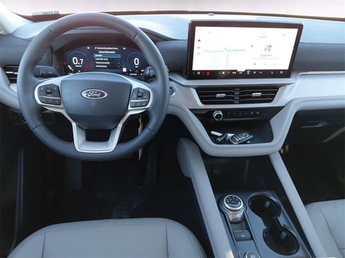 New 2026 Ford Explorer Active w/ Active Comfort Package image 12