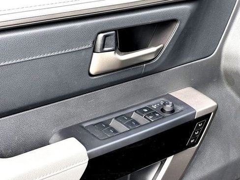 Used 2025 Toyota Tundra Limited image 11