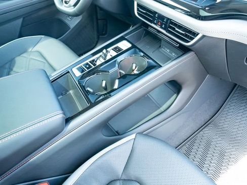 New 2026 Volkswagen Atlas Peak Edition AWD/4WD image 45