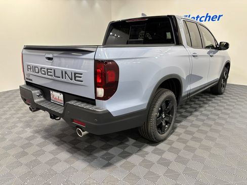 New 2026 Honda Ridgeline Black Edition image 6