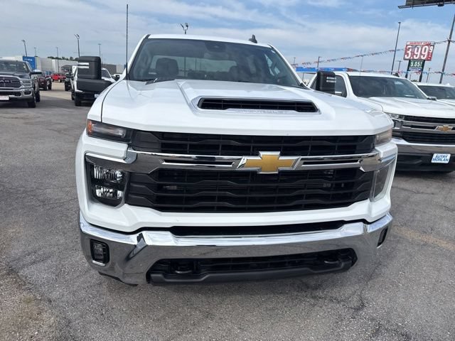 Used 2025 Chevrolet Silverado 2500 LT w/ Convenience Package AWD/4WD image 5