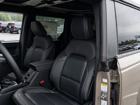New 2025 Ford Bronco Badlands AWD/4WD image 22