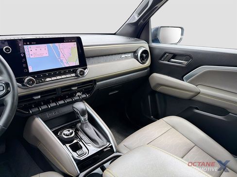 Used 2023 Chevrolet Colorado ZR2 w/ ZR2 Convenience Package III AWD/4WD image 24