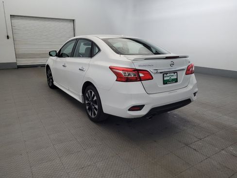 Used 2019 Nissan Sentra SR w/ Premium Package (SR) FWD image 3