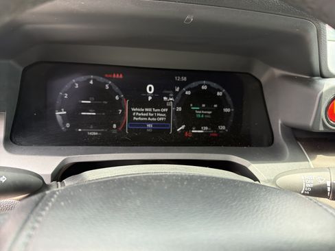 Used 2025 Toyota Tacoma TRD Off-Road AWD/4WD image 19