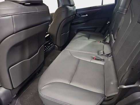 New 2026 Lexus LX 700h Luxury image 14