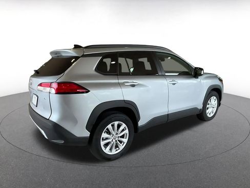 Used 2025 Toyota Corolla Cross LE image 15