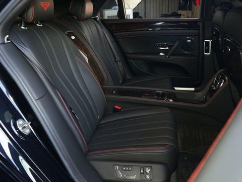Used 2014 Bentley Flying Spur W12 AWD/4WD image 12