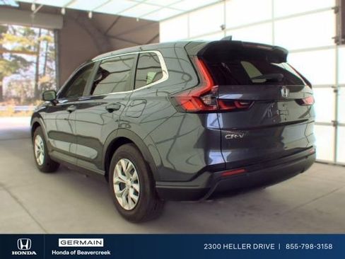 Used 2025 Honda CR-V LX image 5