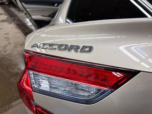 Used 2020 Honda Accord EX image 14