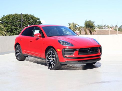 New 2026 Porsche Macan image 7