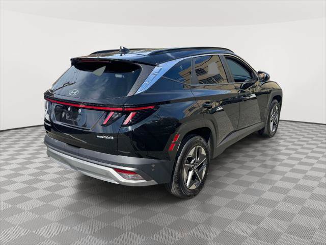 Certified 2025 Hyundai Tucson SEL AWD/4WD image 6